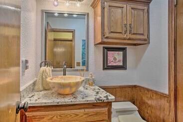 بيت ريفى Spacious Bethany Home Near Lake Overholser!