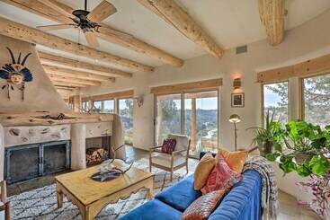 별장 Adobe Home   River & Mtn Views W/ Hot Tub!