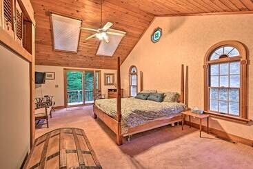 קוטג'' Beautiful Jay Peak Home Near Creek & Waterfalls!