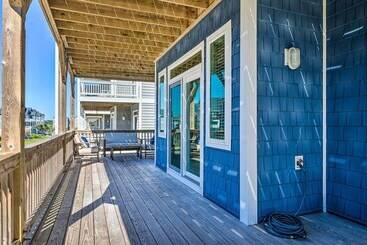 コテージ Surf City House ~ 400 Ft Walk To Beach W/ Decks!
