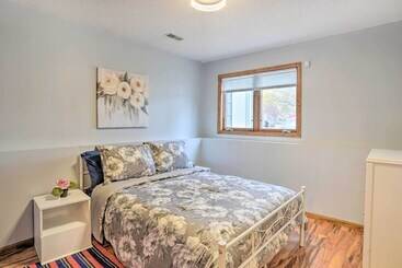 کلبه Lovely Minneapolis Home Near Target Field!