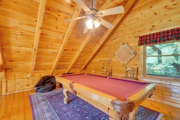 קוטג'' Pigeon Forge Cabin W/ Hot Tub: 5 Mi To Dollywood