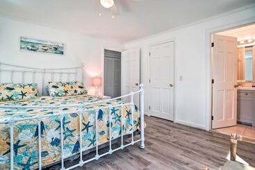 کلبه Updated Yarmouth Escape Near Swan Pond + Beaches!