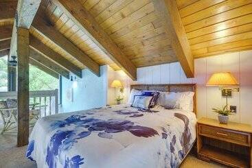 کلبه Waterfront Views & Resort Perks: Osage Beach Home
