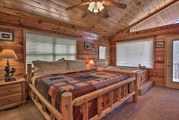 קוטג'' Hidden Springs Cabin W/ Hot Tub, 2 Mi To Dollywood