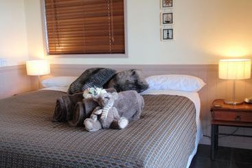 Hotel Maleny Luxury Cottages