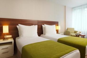 هتل Parklane Resort And Spa