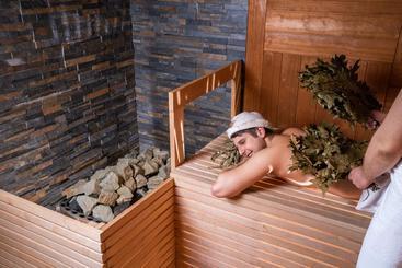 هتل Parklane Resort And Spa