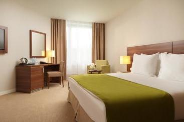 هتل Parklane Resort And Spa