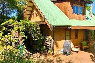 酒店 Sutton Spring Art Retreats