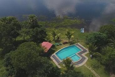 بنسيون Pharo Lake