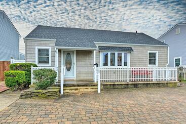 Coastal Brigantine Cottage: Walk To Beaches
