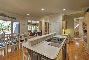 Сельский дом Dock & Kayaks: Lakefront Hot Springs Home