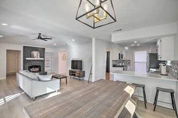 קוטג'' Stunning Plano Home W/ Private Pool & Hot Tub