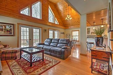 بيت ريفى Deluxe Log Cabin W/ Pool Table: 1 Mi To Hike & Ski