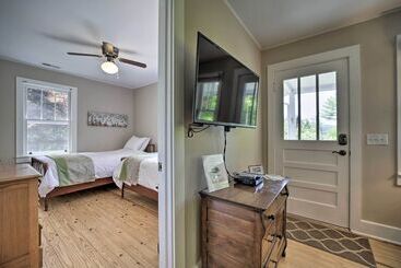 Enchanting Bryson City Cottage W/ Mtn Views!