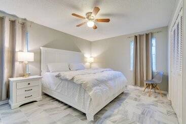 بيت ريفى Lovely Little Rock Home W/ Fire Pit & Yard!