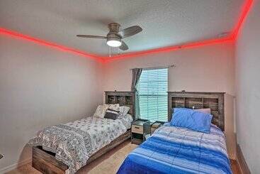 별장 Charming Poinciana House W/ Patio: 30 Mi To Disney