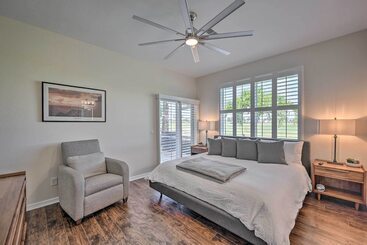 コテージ Modern Naples Home W/ Amenity Access!