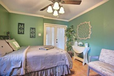 Nini S Love  Cottage W/ Deck + Fishing Pond!