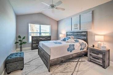 Сельский дом Sunlit Escape In The Villages W/ Screened Porch!