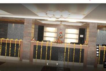 호텔 Parth Executive