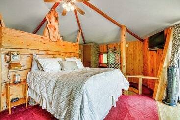 بيت ريفى Snowflake Cabin    Mins To Cody & Red Lodge!