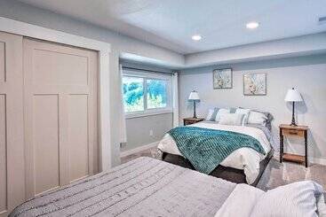 کلبه Lakeside Lacey Gem W/ Fire Pit + Private Dock