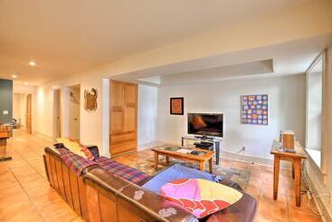 بيت ريفى Lopez Island Hideaway W/ Coastal Views + Deck!