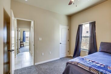 کلبه Unique Las Cruces Home W/ Patio + Gas Grill!