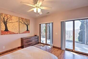 بيت ريفى Expansive Murphy Retreat W/ Mountain Views!