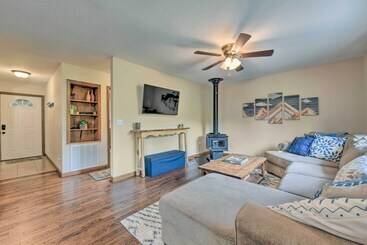 コテージ Pet Friendly Waynesville Home W/ Mountain Views!