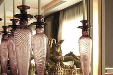 Movenpick Ss Misr. Monday Friday