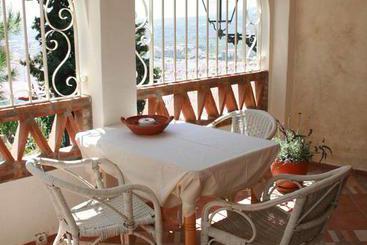تختخواب و صبحانه Bed&Breakfast Casa Africano