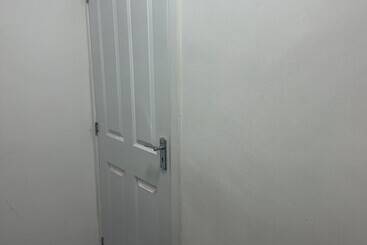 ペンション B72 1yj