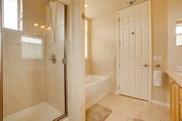 별장 Pet Free Oceanfront Home W/ Hot Tub & Beach Access