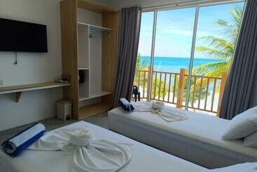 هتل The Sunset Villa