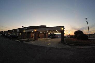 酒店 Dexter Inn