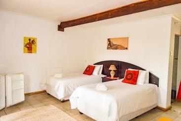 پانسیون Amanzi Guest House