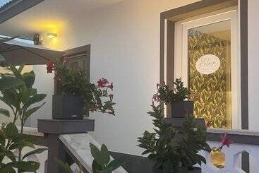پانسیون Kalasó Design Guest House   Rome Airport