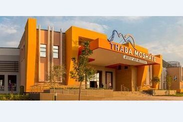 فندق Peermont Metcourt At Thaba Moshate