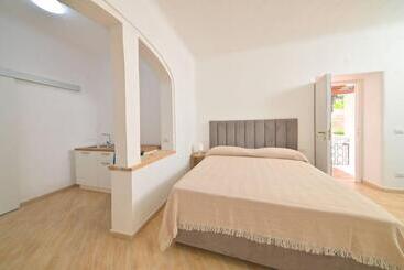 پانسیون Villa Aida