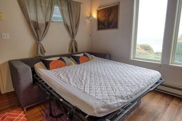 호스텔 #stayinmydistrict Cape Arago Studio Suite
