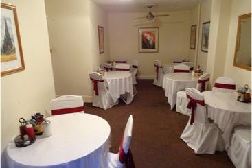تختخواب و صبحانه Lampton Guest House