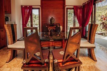 هتل Thai Island Dream Estate