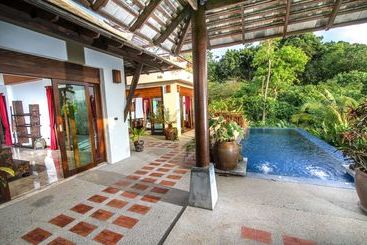 هتل Thai Island Dream Estate