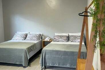 הוסטל Morada Da Ilha Pousada