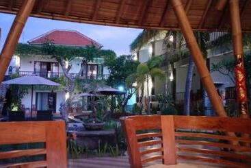 酒店 Tinggian Hill Retreat