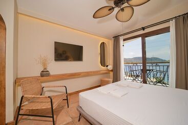 住宿加早餐  Naxos Beach
