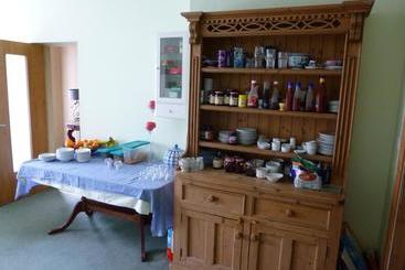 تختخواب و صبحانه Acton Lodge Guesthouse